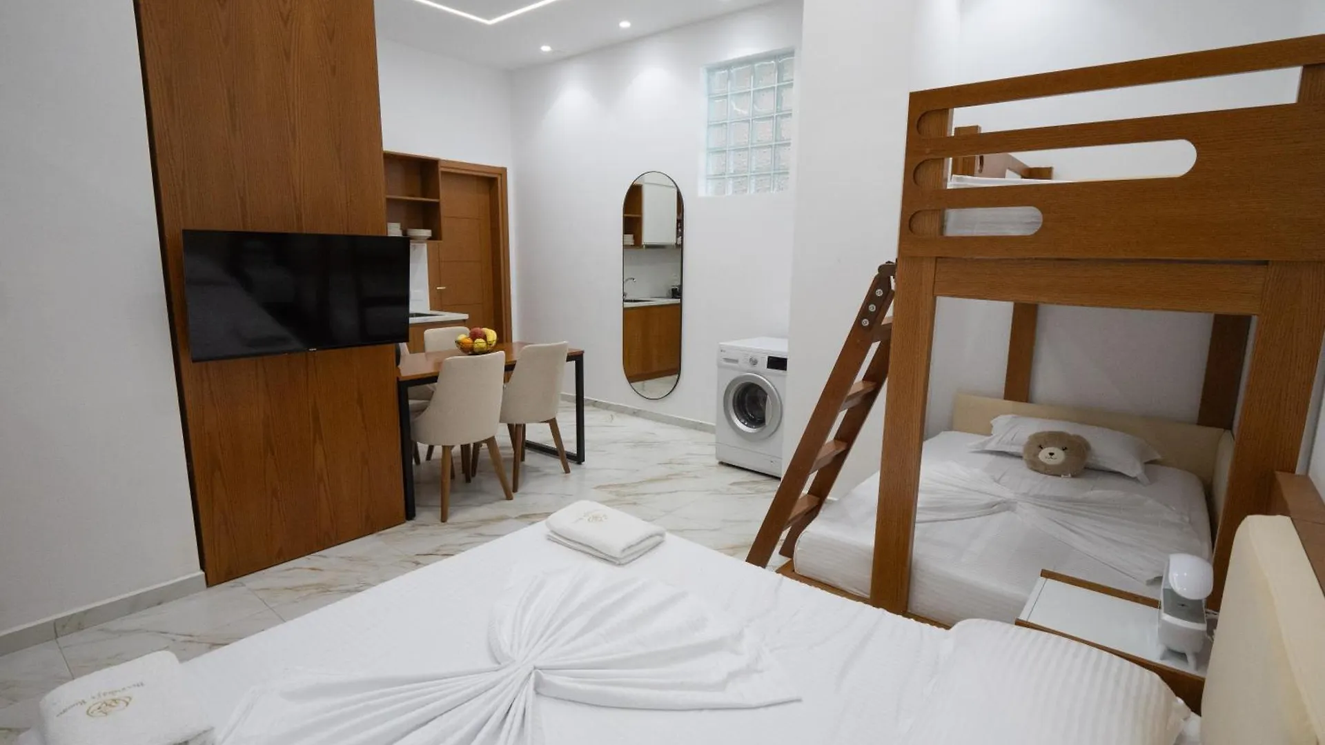 Apartment Dervishaj'S Rooms Durres