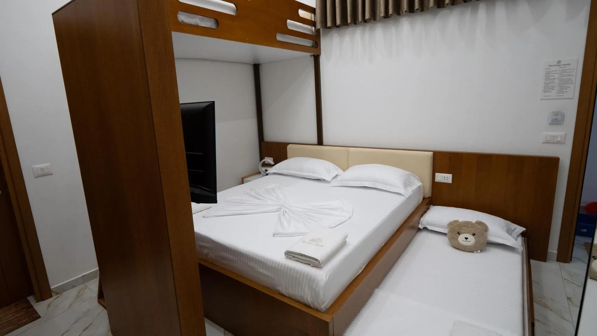 Apartment Dervishaj'S Rooms Durres