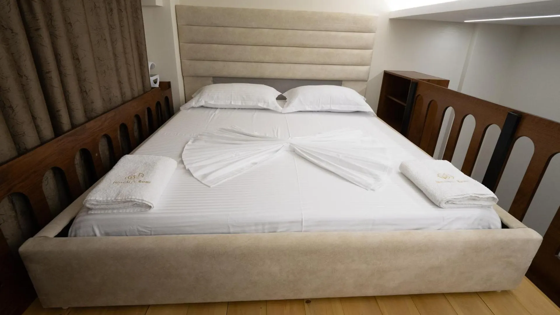Apartment Dervishaj'S Rooms Durres