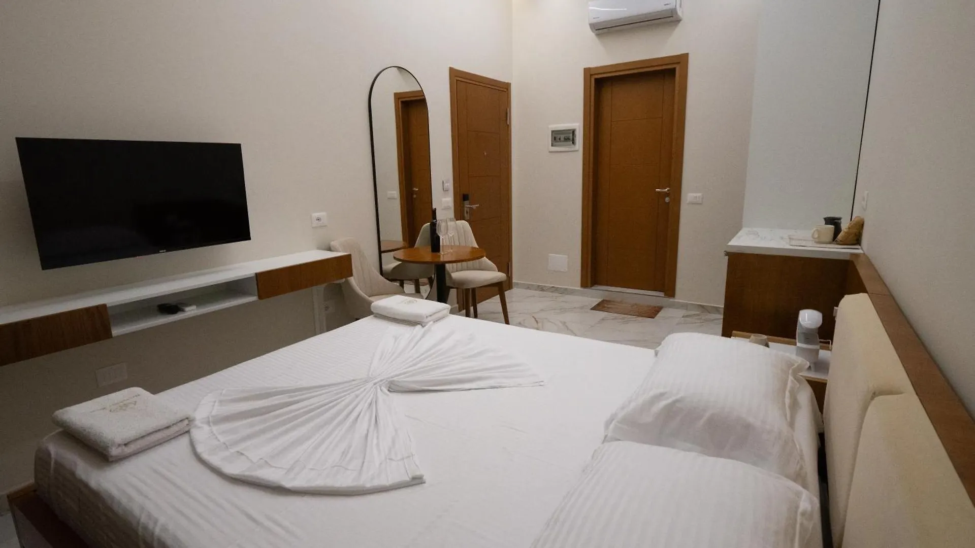 Apartment Dervishaj'S Rooms Durres Albania